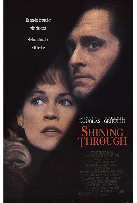 Uma Luz na Escuridão<br><small>Shining Through (1992)</small>